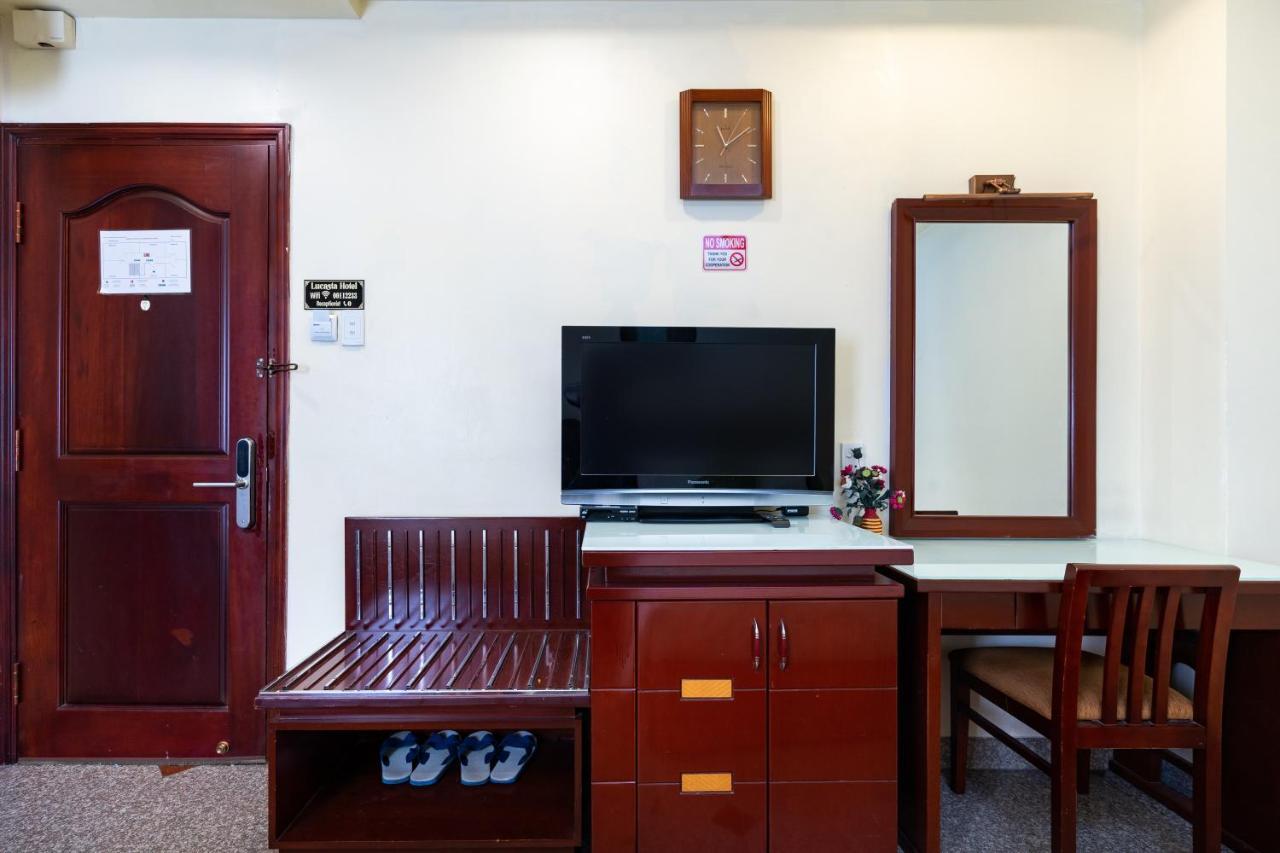 Khách sạn Lucasta Saigon