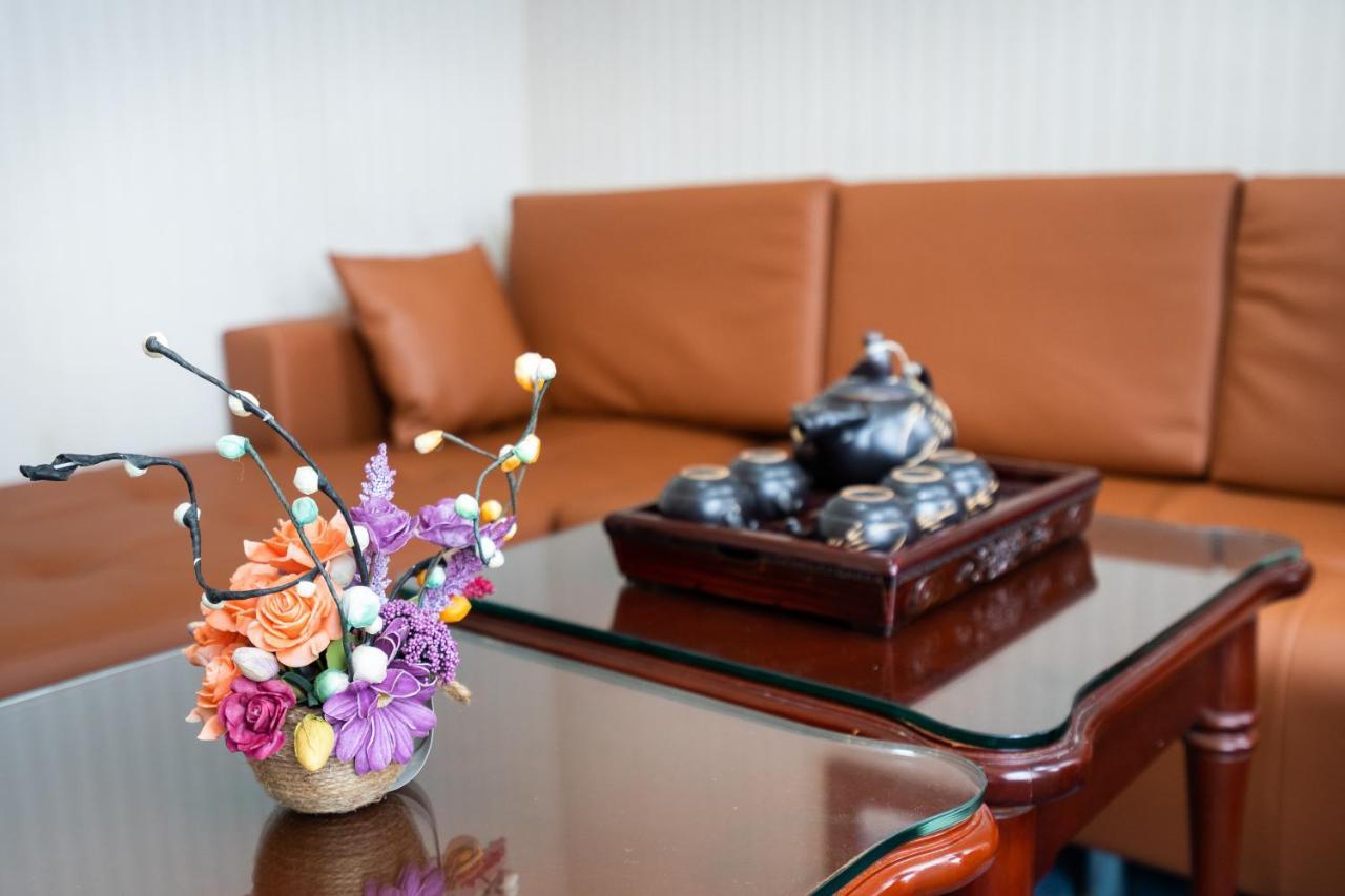 Khách sạn Lucasta Saigon